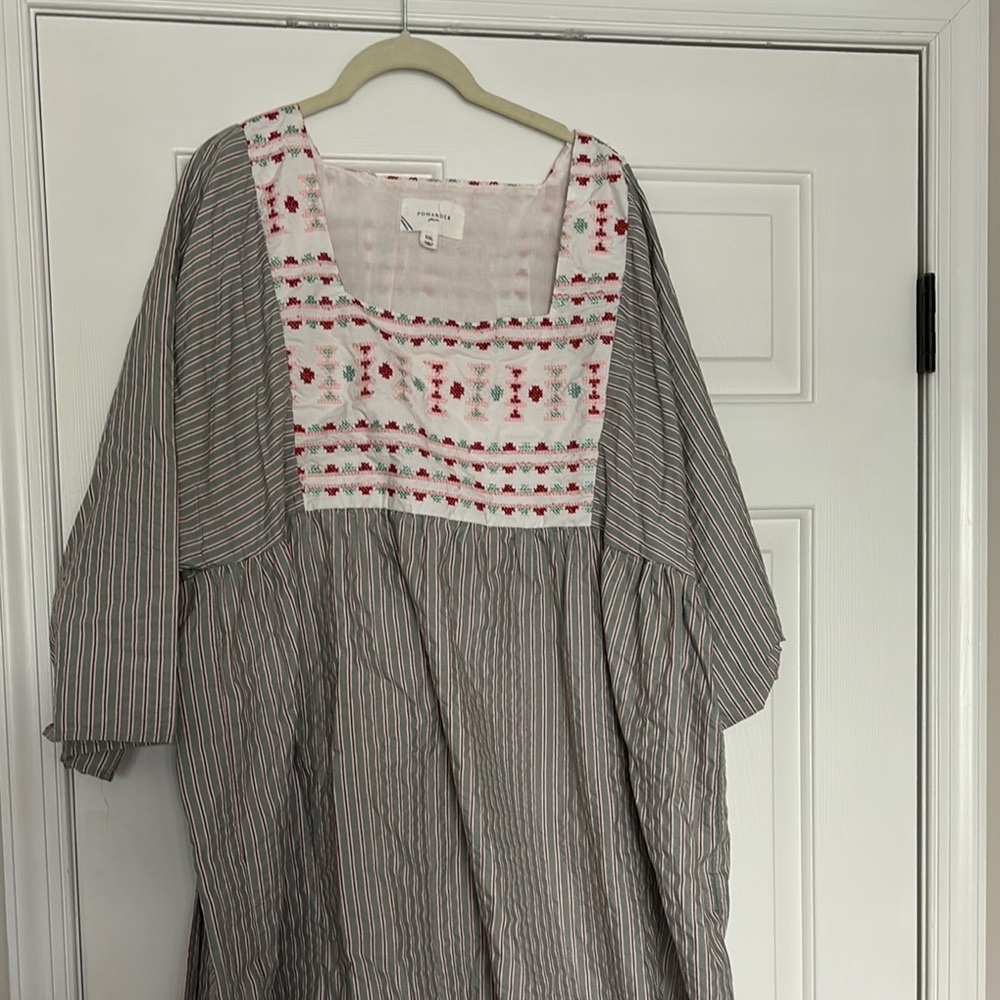TUCKERNUCK Pomander Place Red and Green Patterned tunic dress